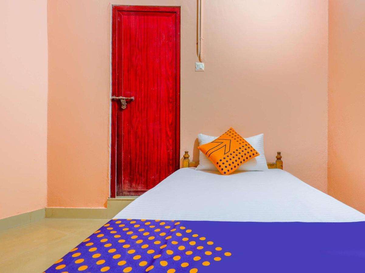 Oyo New Mubarak Tourist Home Panmana エクステリア 写真